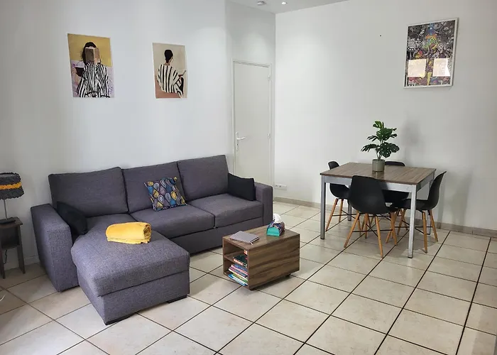 Entre arènes et maison carrée P1